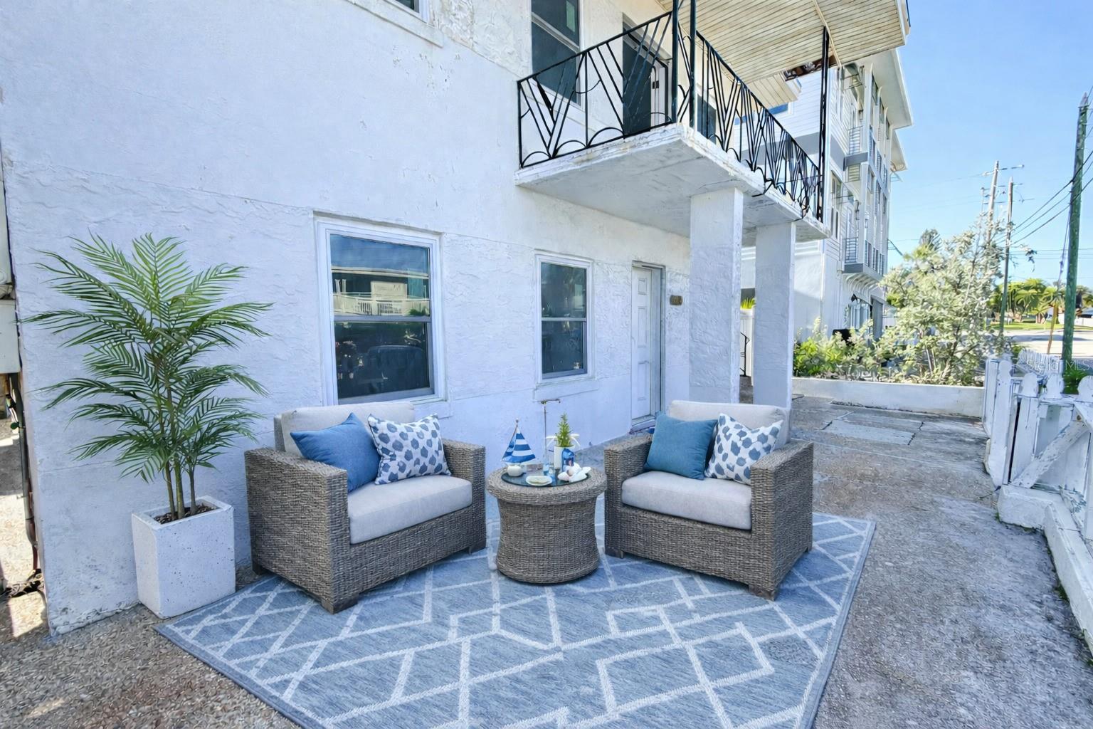 664 MANDALAY AVE, CLEARWATER BEACH, FL — photo 6