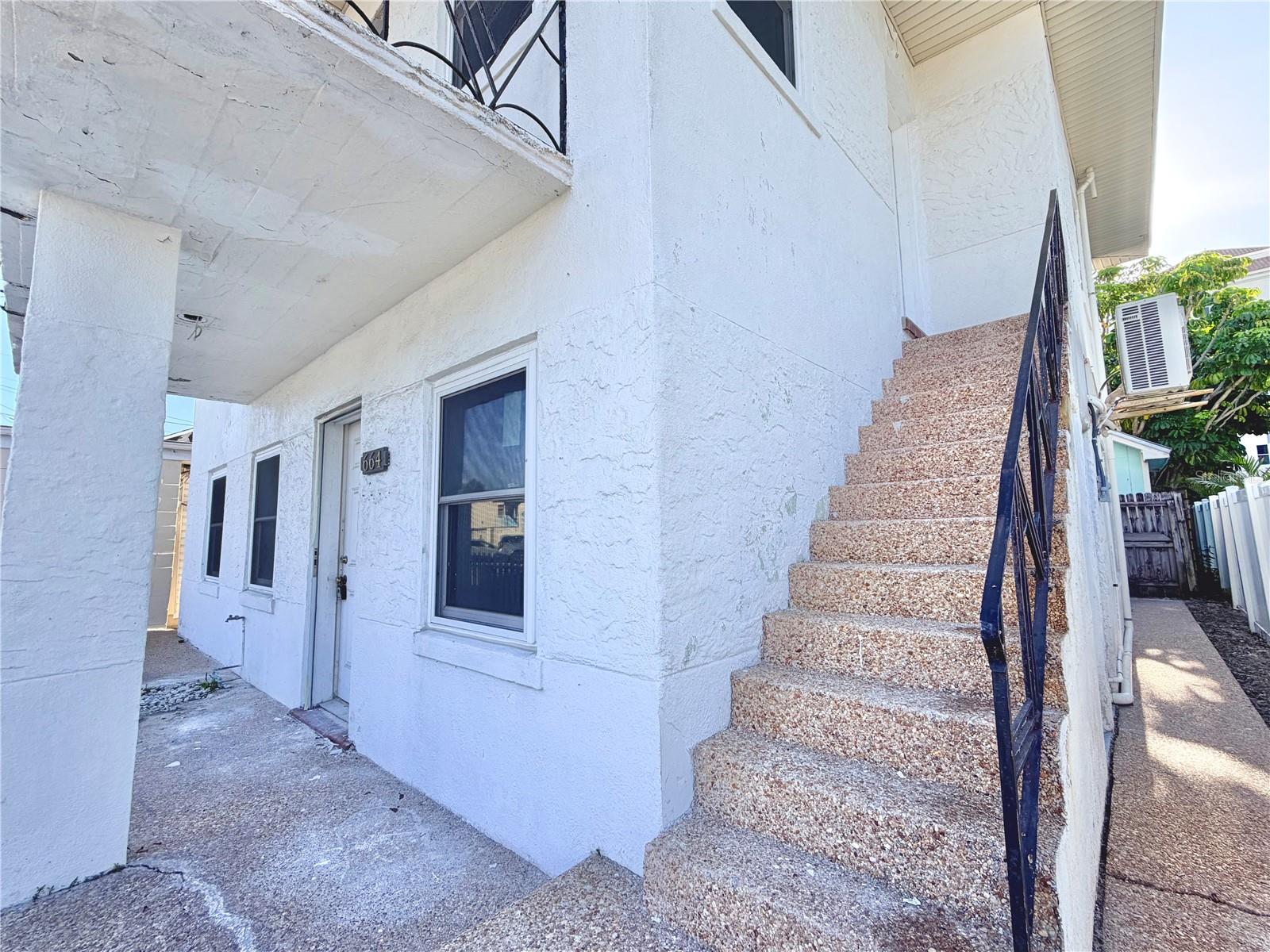 664 MANDALAY AVE, CLEARWATER BEACH, FL — photo 8