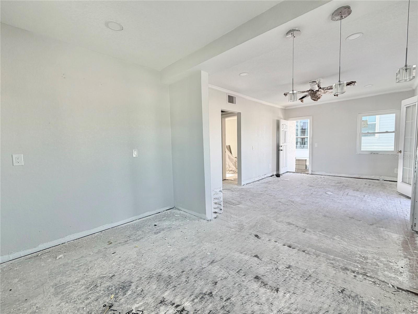 664 MANDALAY AVE, CLEARWATER BEACH, FL — photo 12