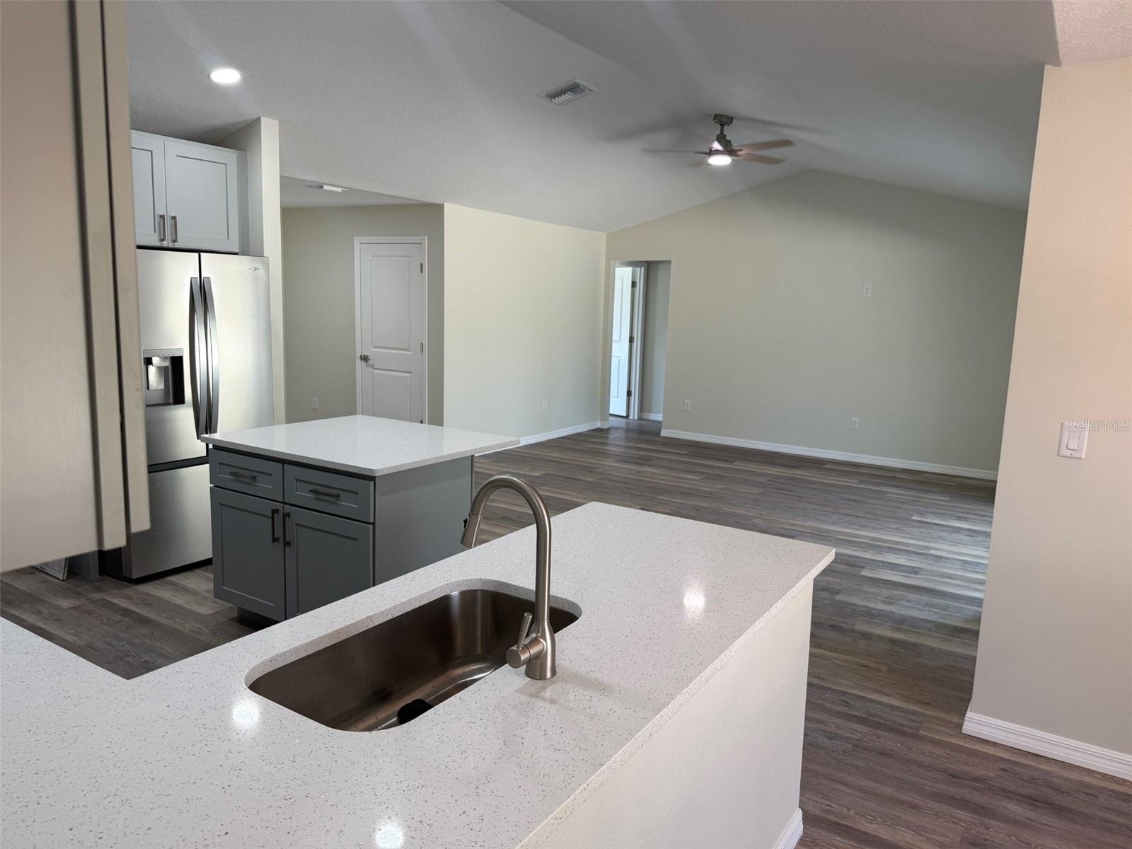 13465 CANYON SWALLOW RD, WEEKI WACHEE, FL — photo 7