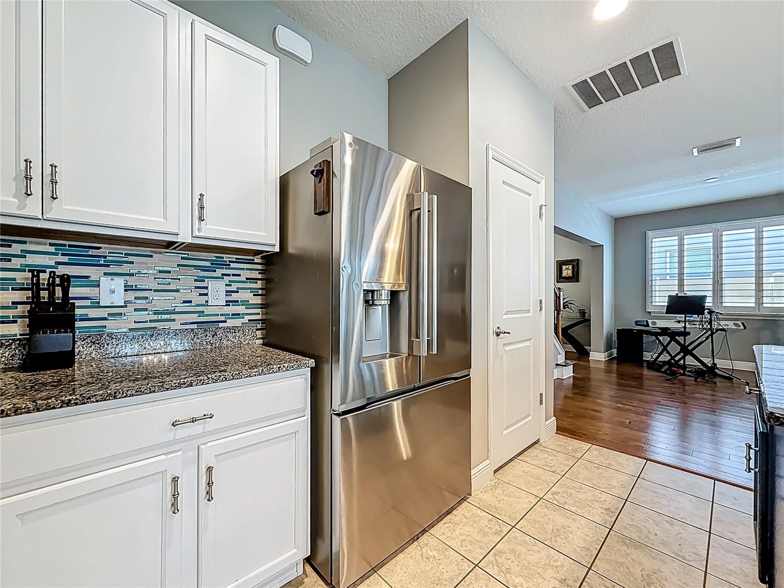 10193 GRAND OAK CIR, MADEIRA BEACH, FL — photo 18