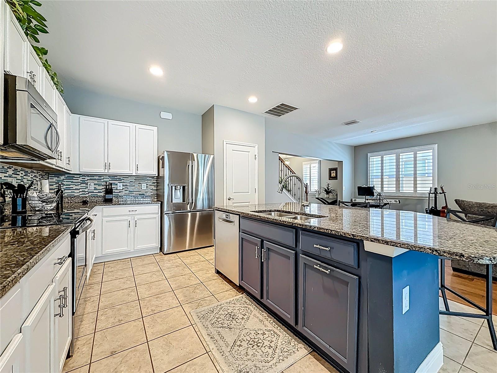 10193 GRAND OAK CIR, MADEIRA BEACH, FL — photo 20