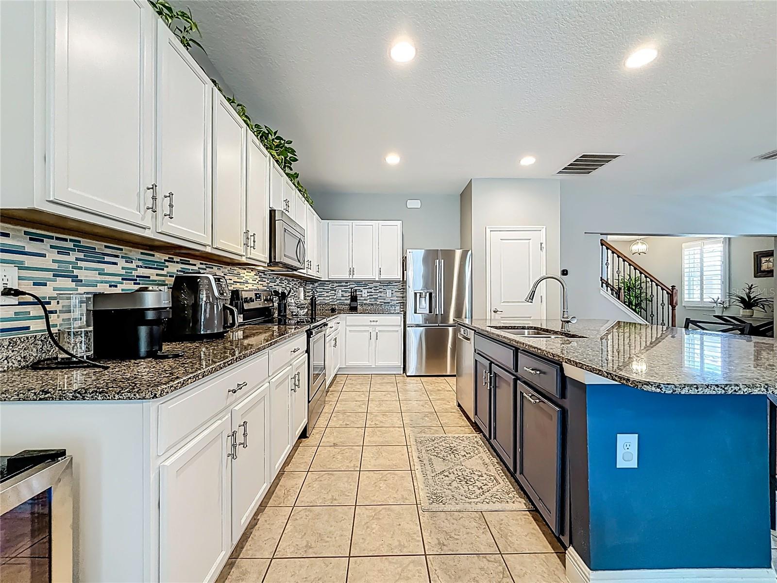10193 GRAND OAK CIR, MADEIRA BEACH, FL — photo 21