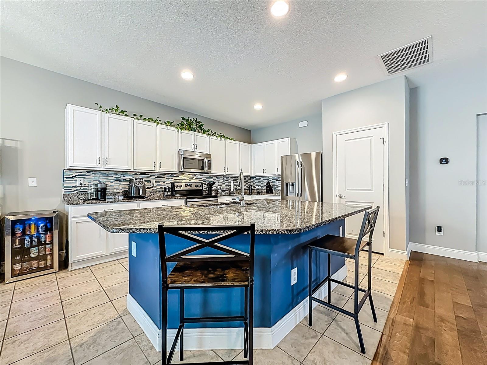 10193 GRAND OAK CIR, MADEIRA BEACH, FL — photo 22