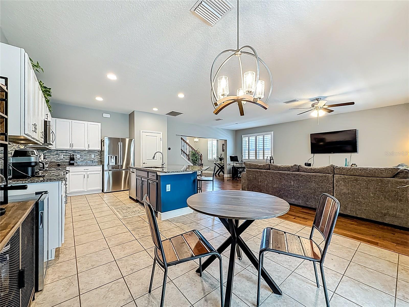 10193 GRAND OAK CIR, MADEIRA BEACH, FL — photo 23