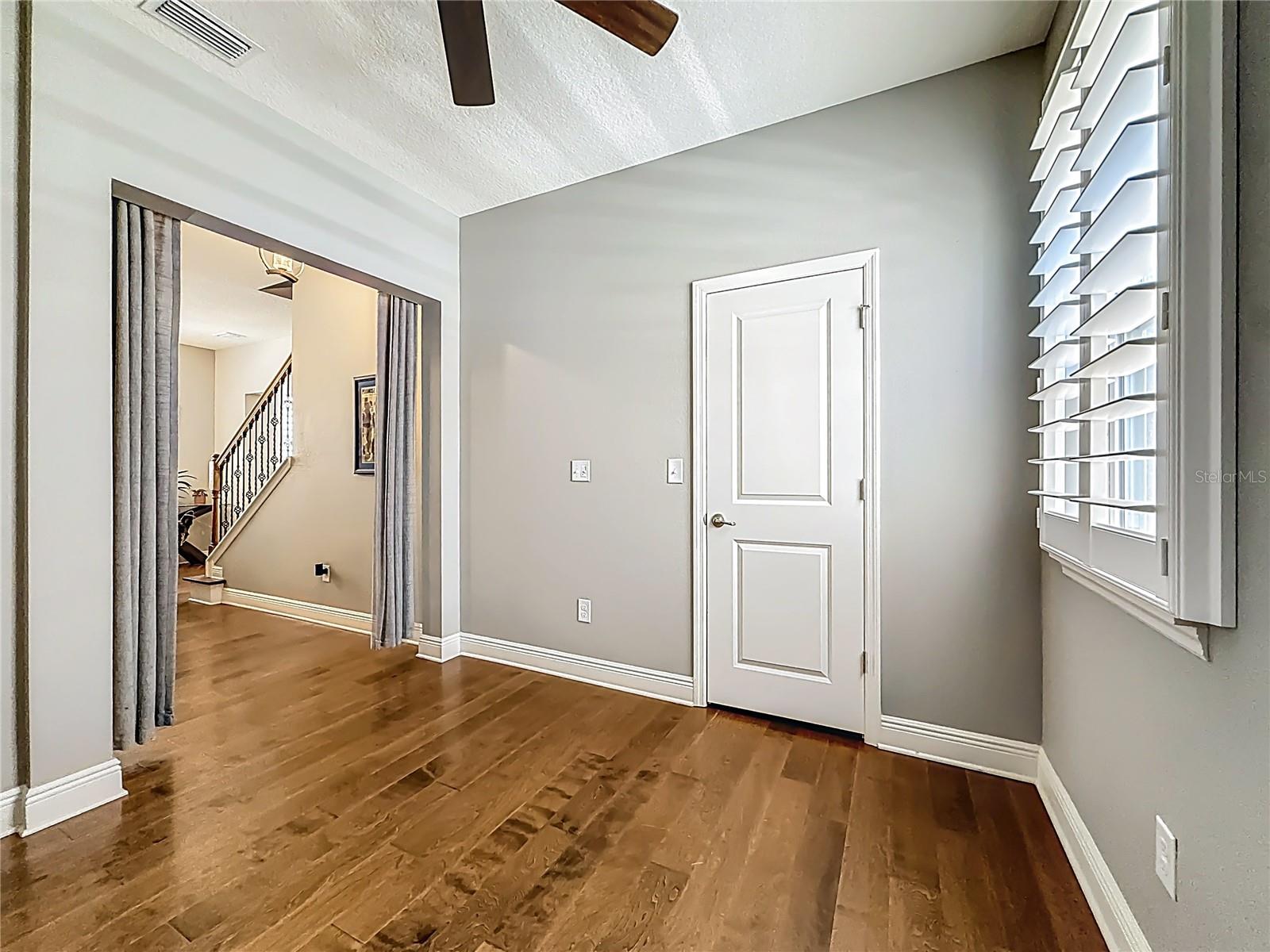 10193 GRAND OAK CIR, MADEIRA BEACH, FL — photo 32