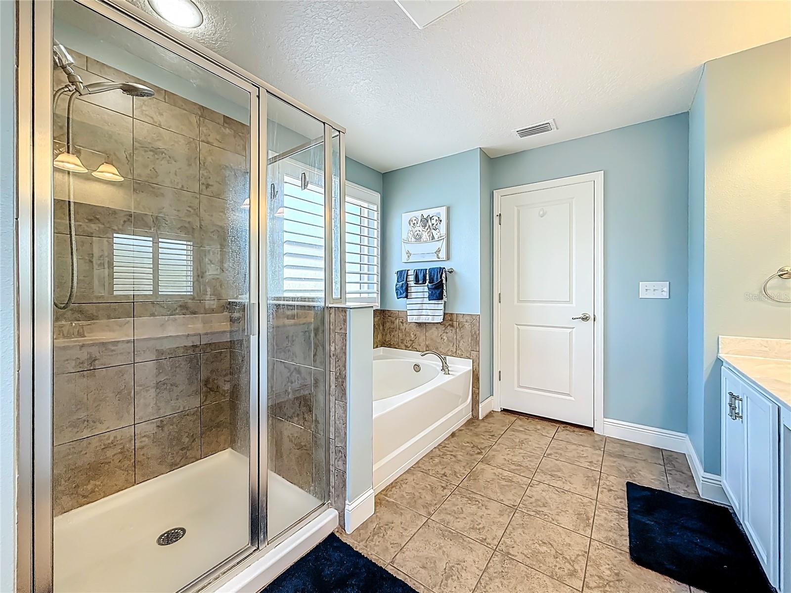 10193 GRAND OAK CIR, MADEIRA BEACH, FL — photo 37