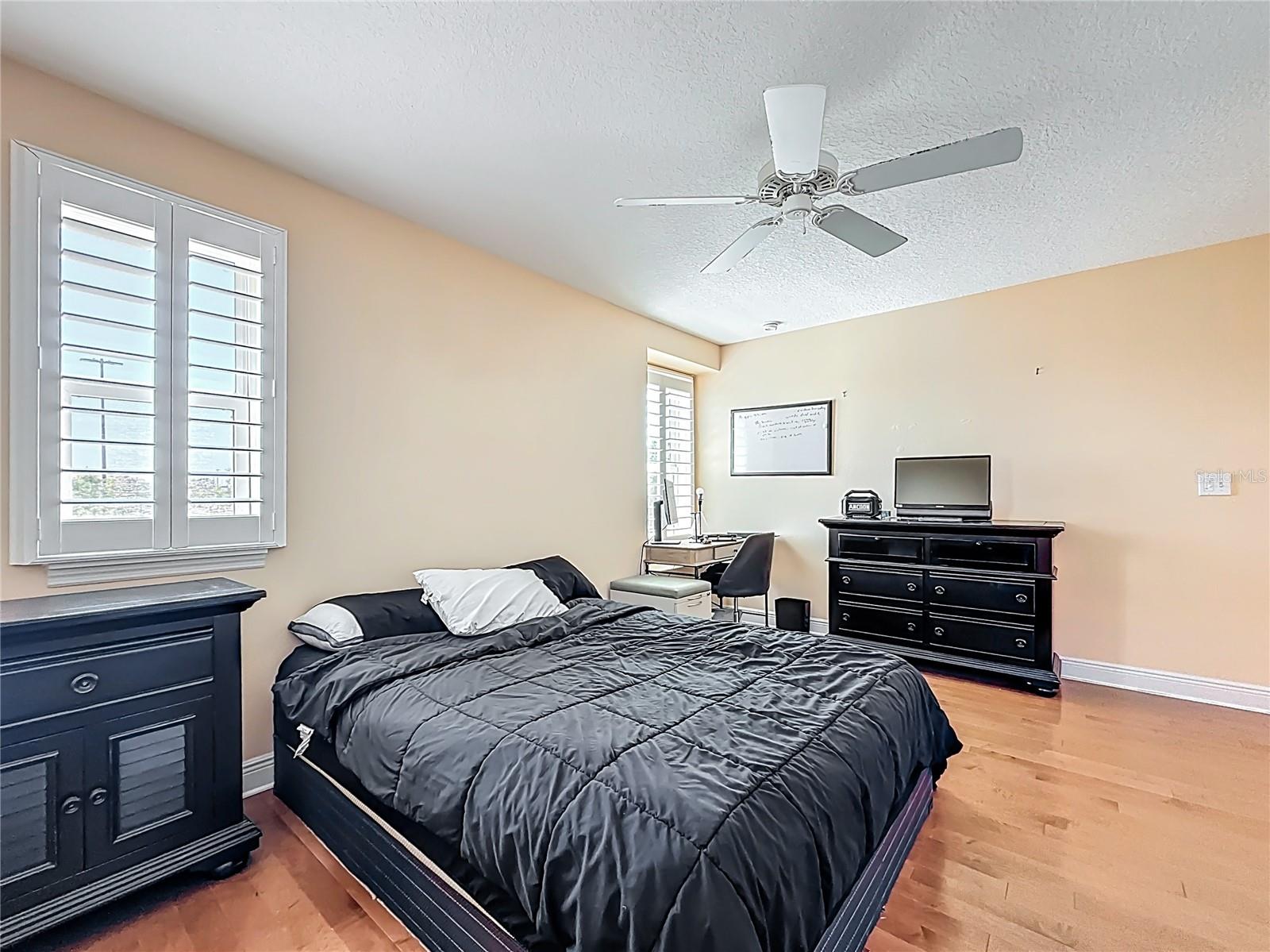10193 GRAND OAK CIR, MADEIRA BEACH, FL — photo 38