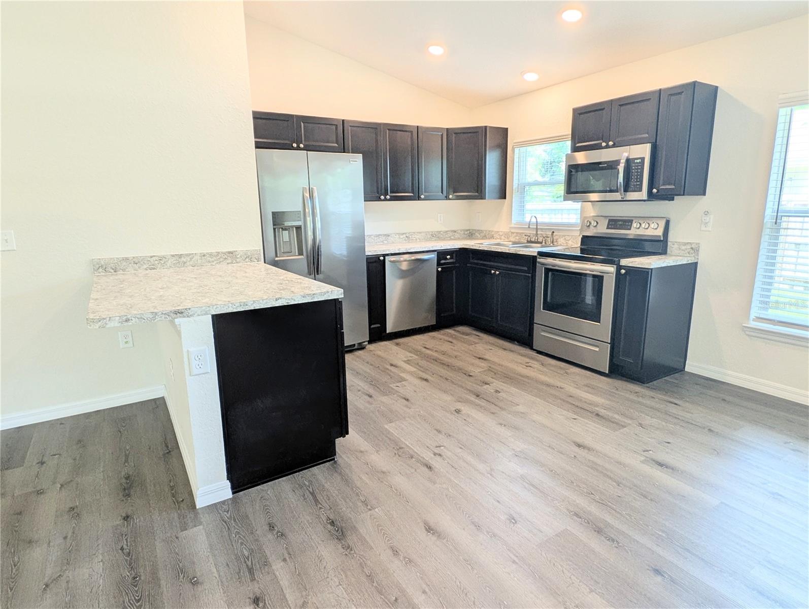 13296 SE 33RD CT, BELLEVIEW, FL — photo 8