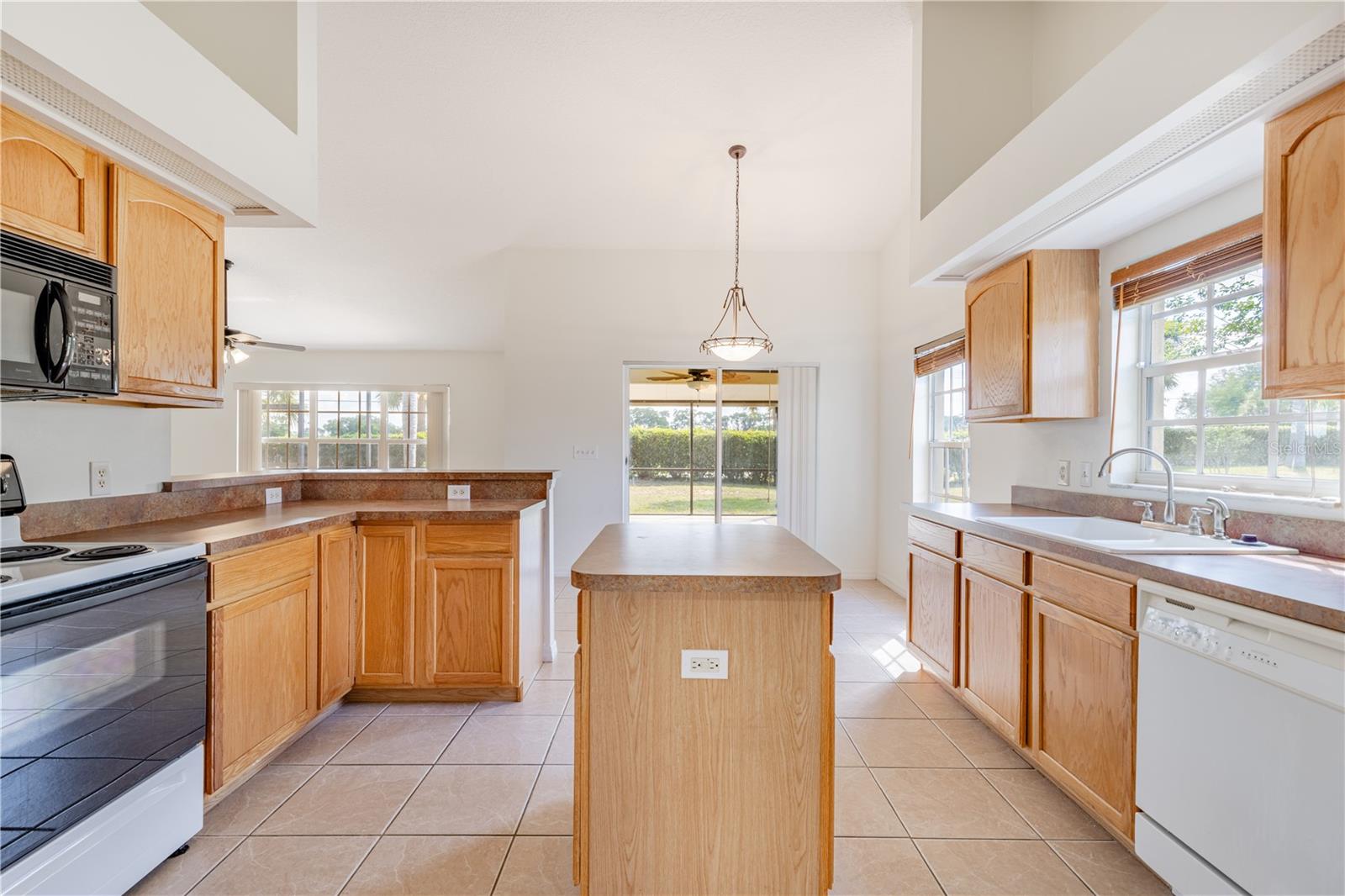 3353 ABACO DR, TAVARES, FL — photo 37