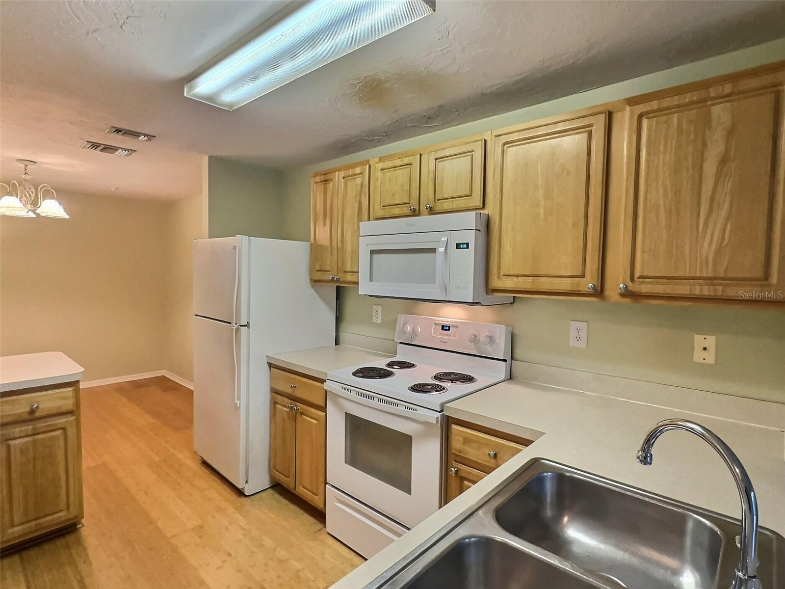 4751 TRAVINI CIR #4-105, SARASOTA, FL — photo 26