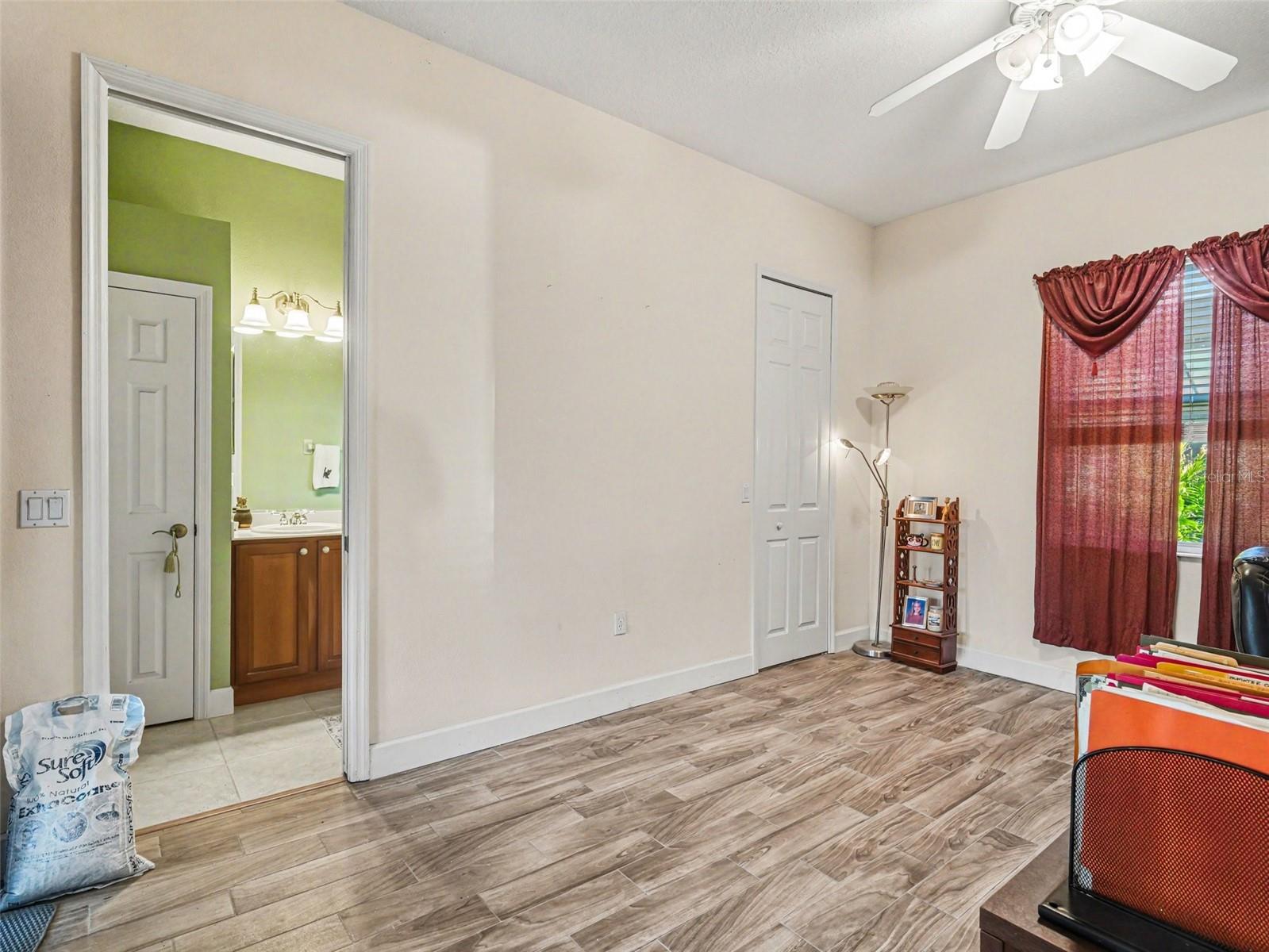 13950 WOOD DUCK CIR, LAKEWOOD RANCH, FL — photo 18