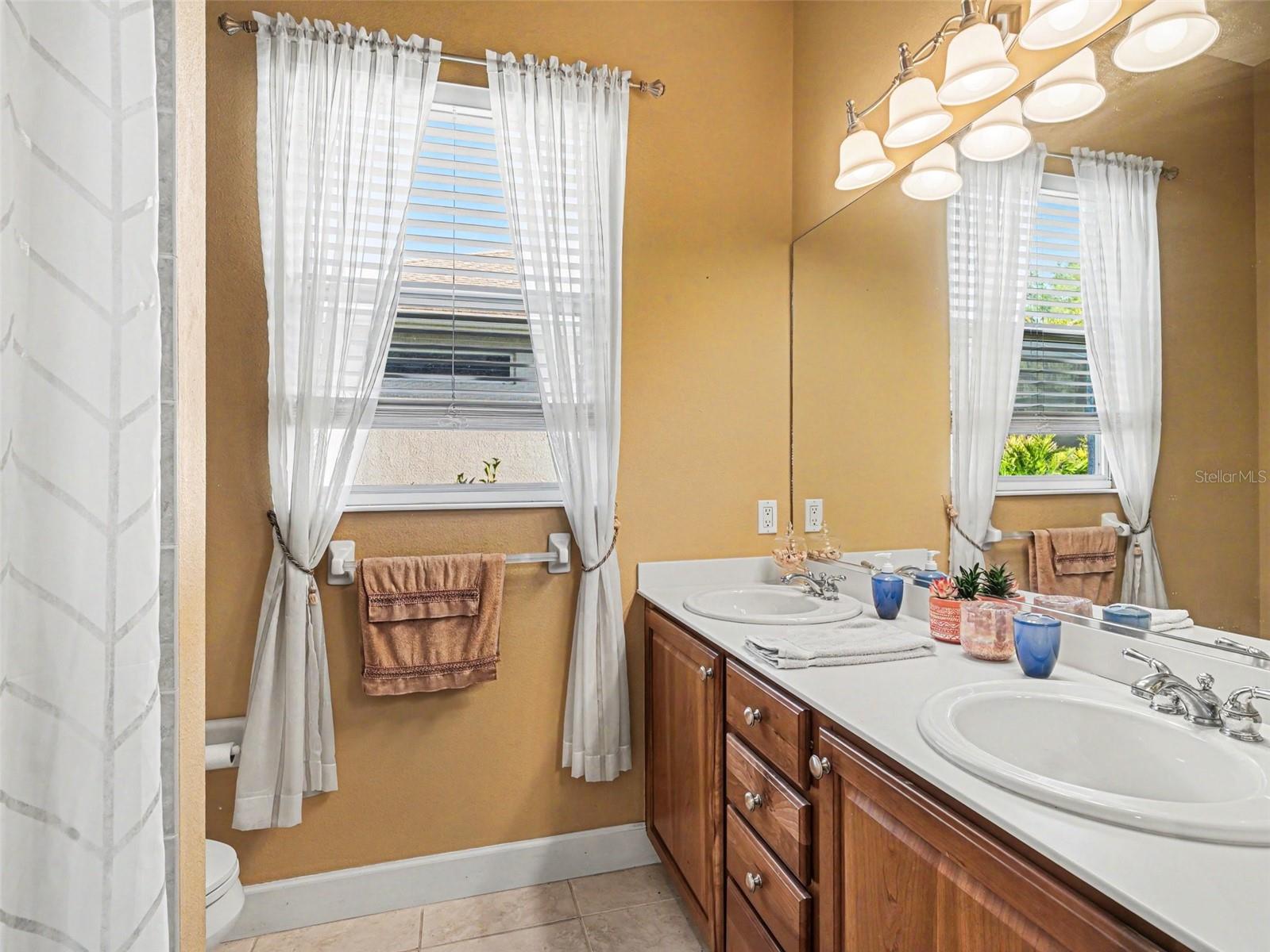 13950 WOOD DUCK CIR, LAKEWOOD RANCH, FL — photo 28