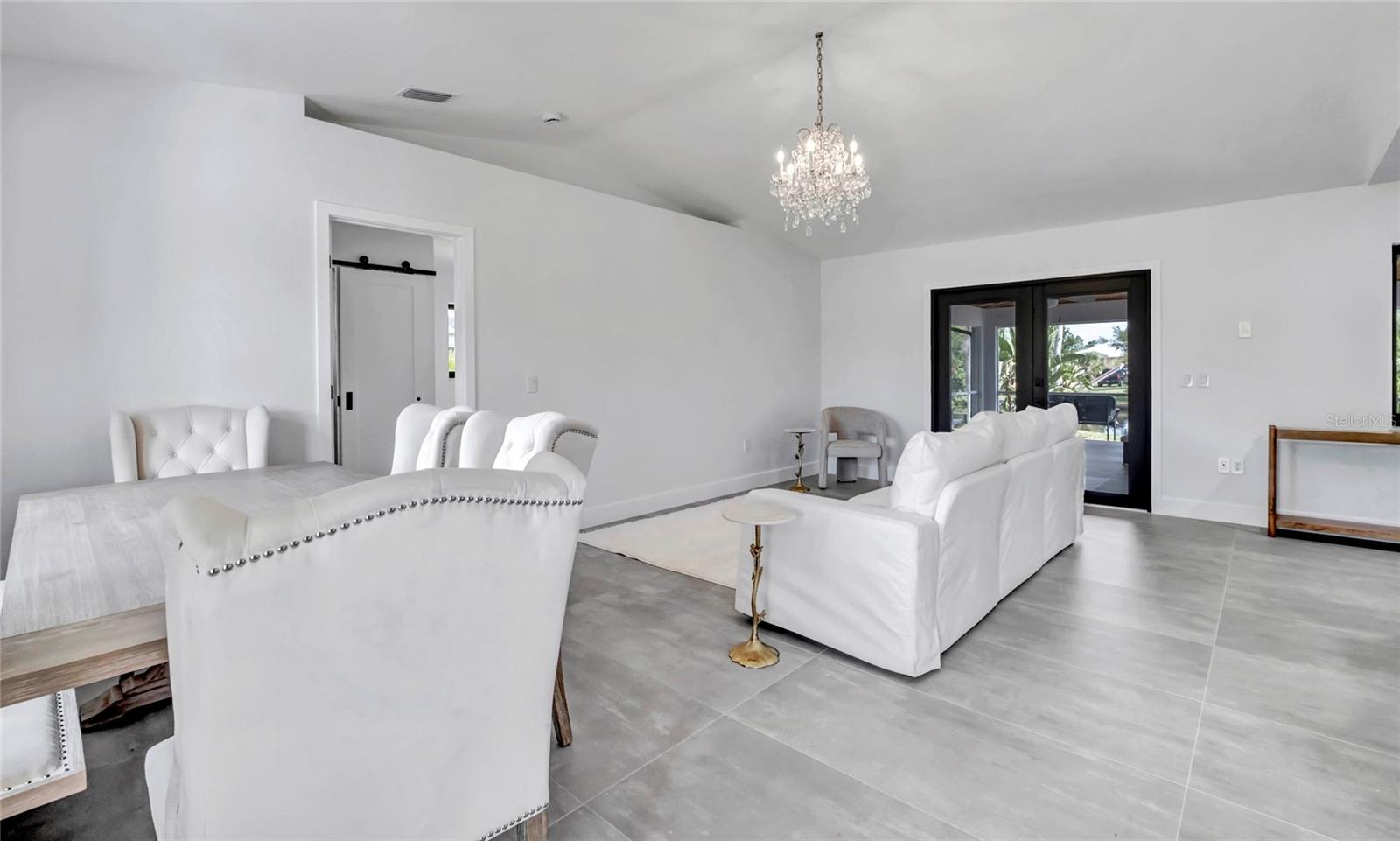 15180 LYNEBURG AVE, PORT CHARLOTTE, FL — photo 2