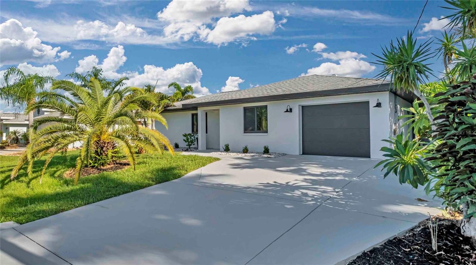 15180 LYNEBURG AVE, PORT CHARLOTTE, FL — photo 34