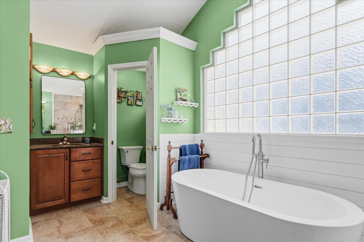 8386 AUSTIN RD, MELROSE, FL — photo 38