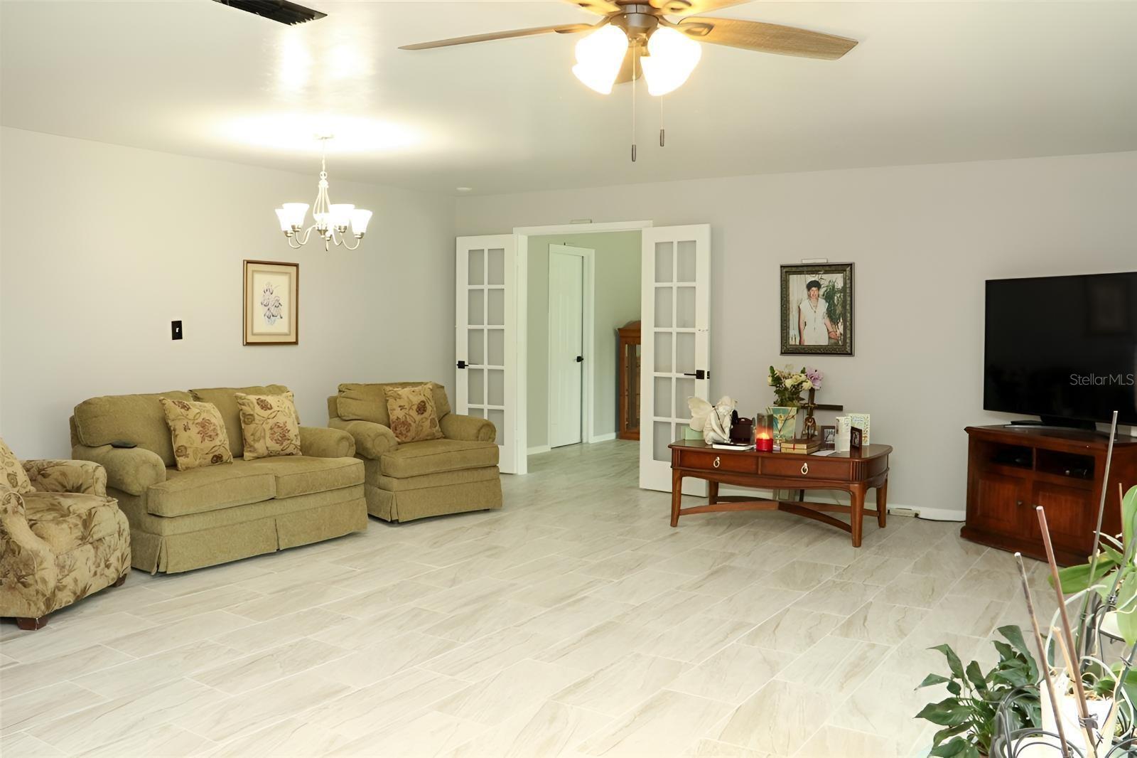 8424 NW 2 PL, GAINESVILLE, FL — photo 4