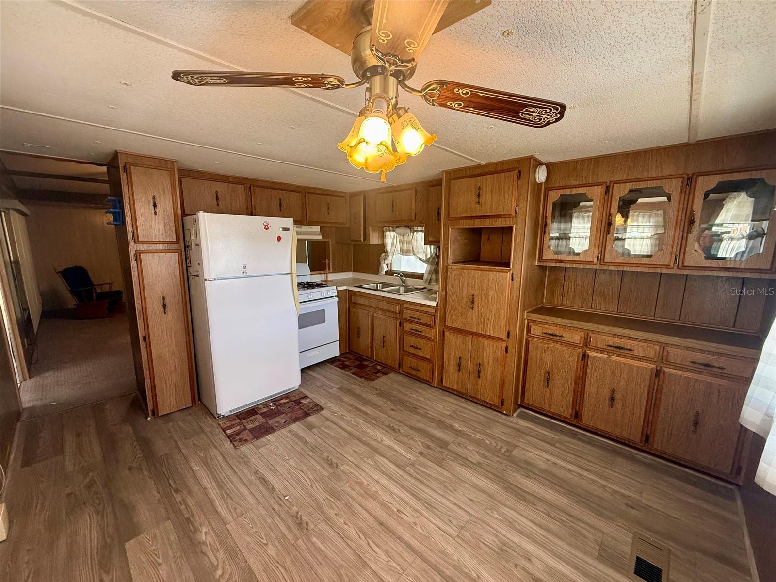 4513 AUTUMN PALM DR, ZEPHYRHILLS, FL — photo 7