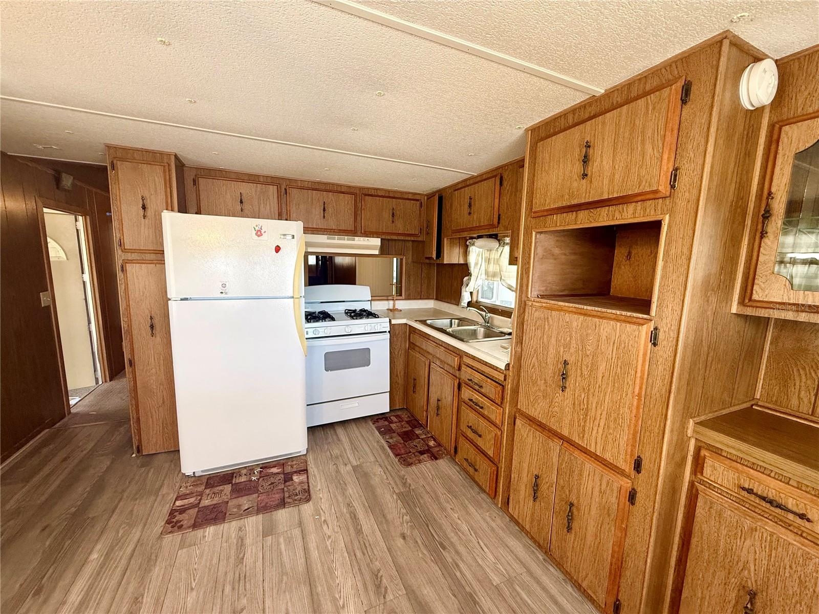 4513 AUTUMN PALM DR, ZEPHYRHILLS, FL — photo 9