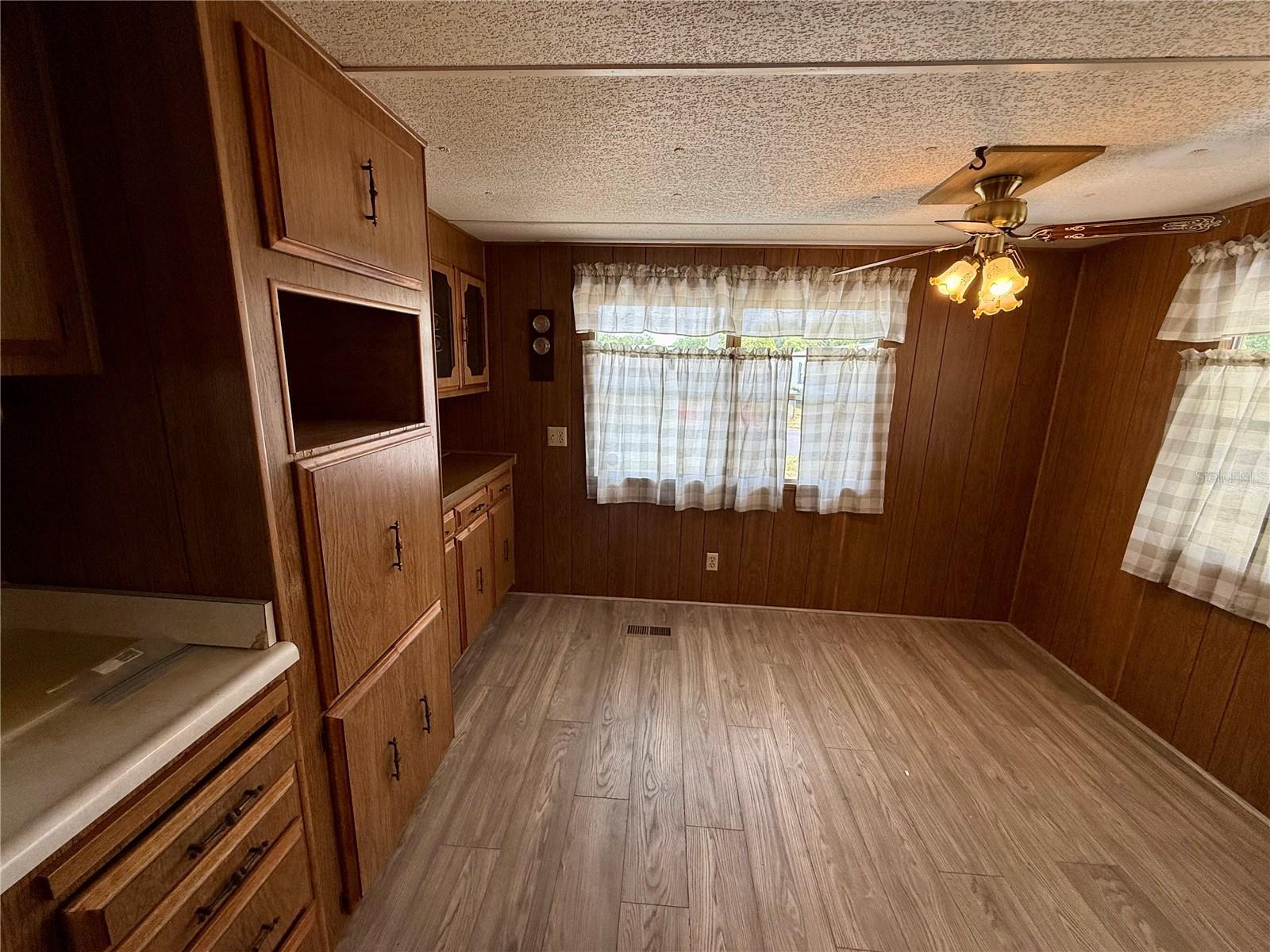 4513 AUTUMN PALM DR, ZEPHYRHILLS, FL — photo 17