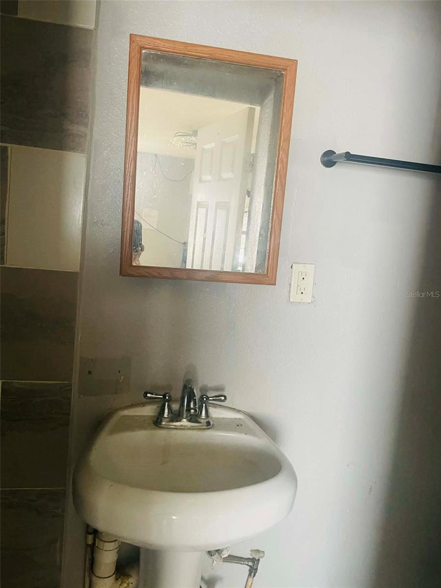 8716 N TANGERINE PL, TAMPA, FL — photo 6