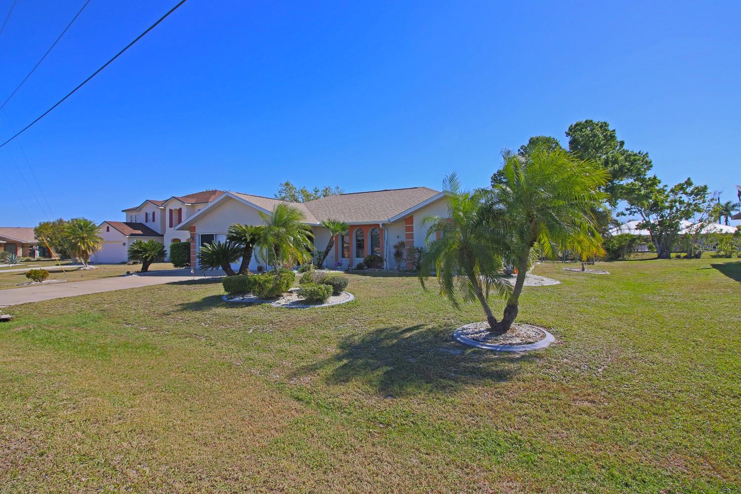 32 BARILOCHE DR, PUNTA GORDA, FL — photo 2