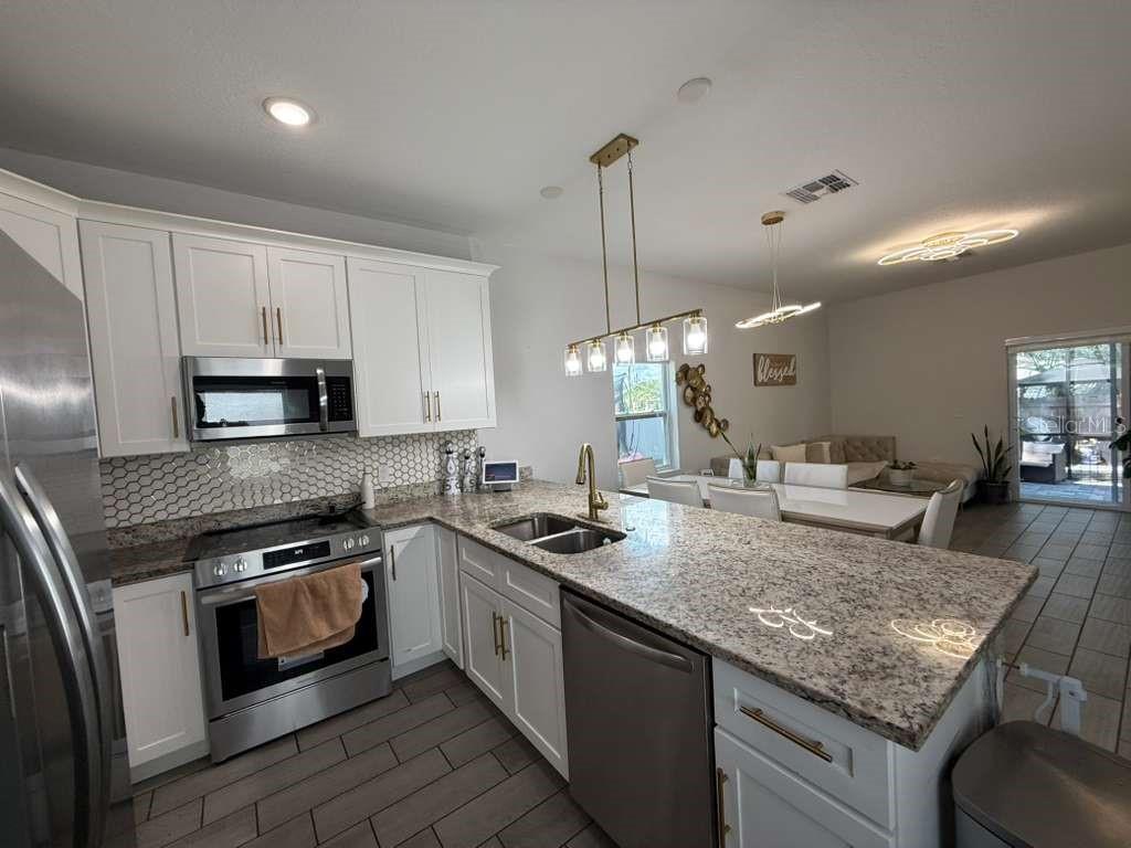 408 FINLEY AVE, KISSIMMEE, FL — photo 16