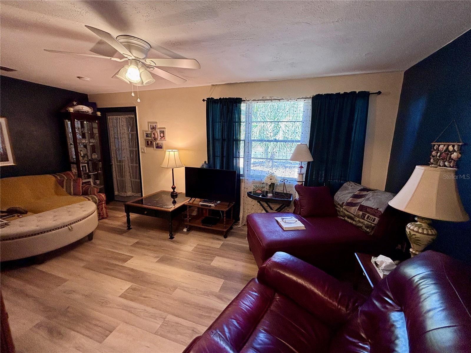 3137 NW 6TH ST, GAINESVILLE, FL — photo 2