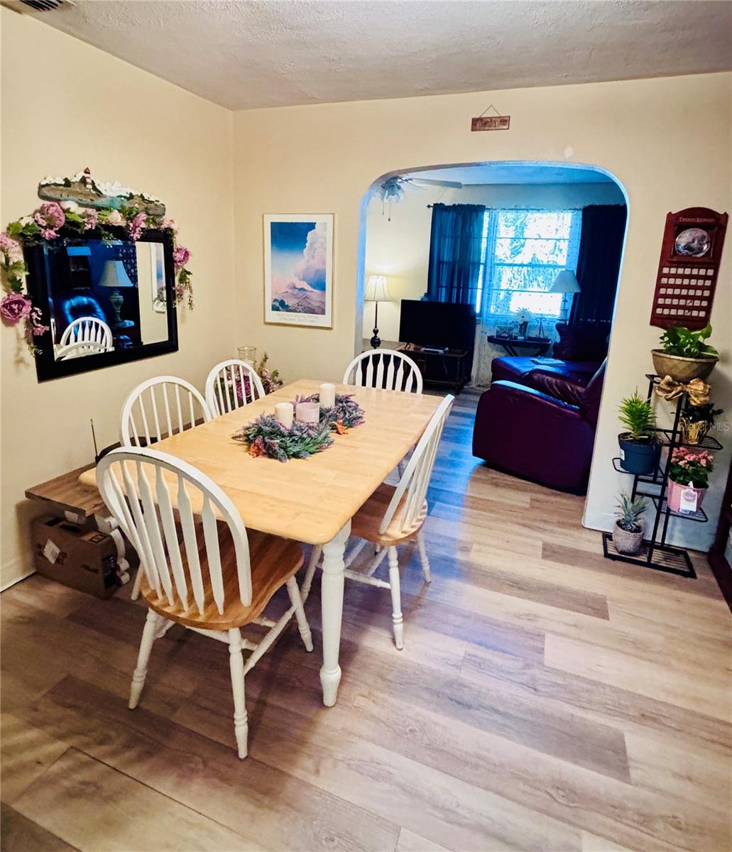 3137 NW 6TH ST, GAINESVILLE, FL — photo 4
