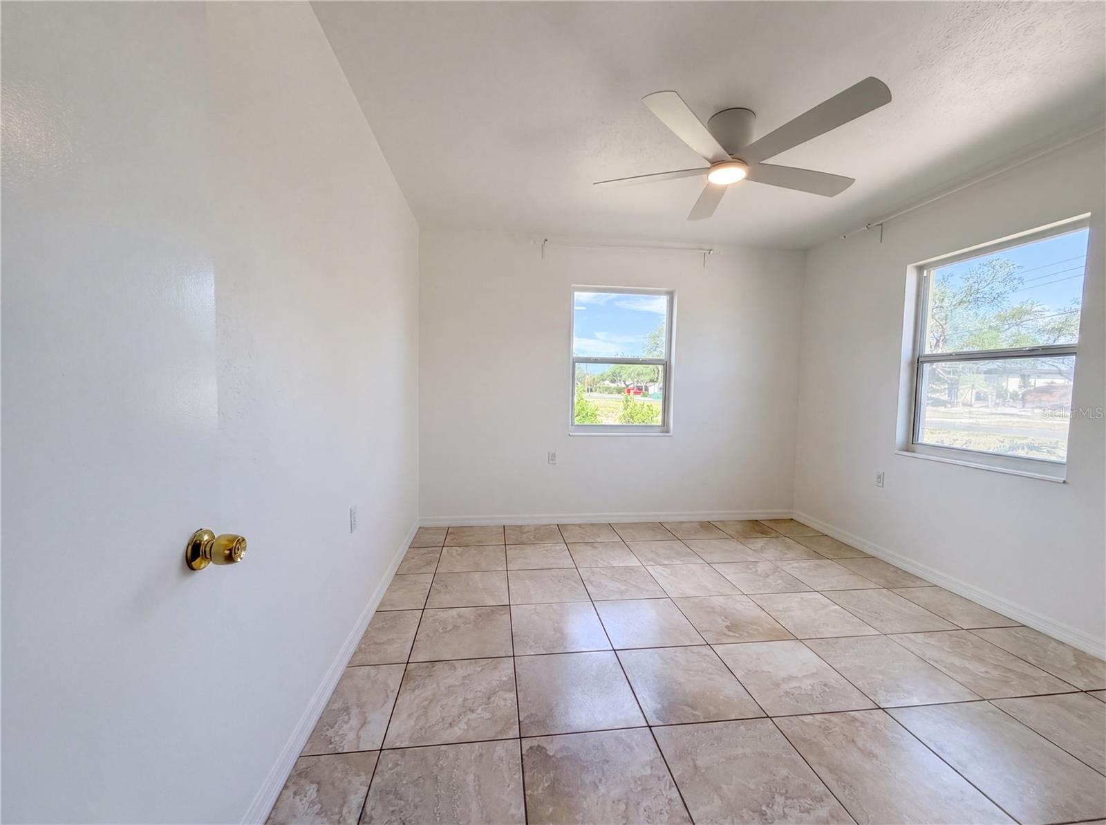 829 E 4TH ST, ENGLEWOOD, FL — photo 12