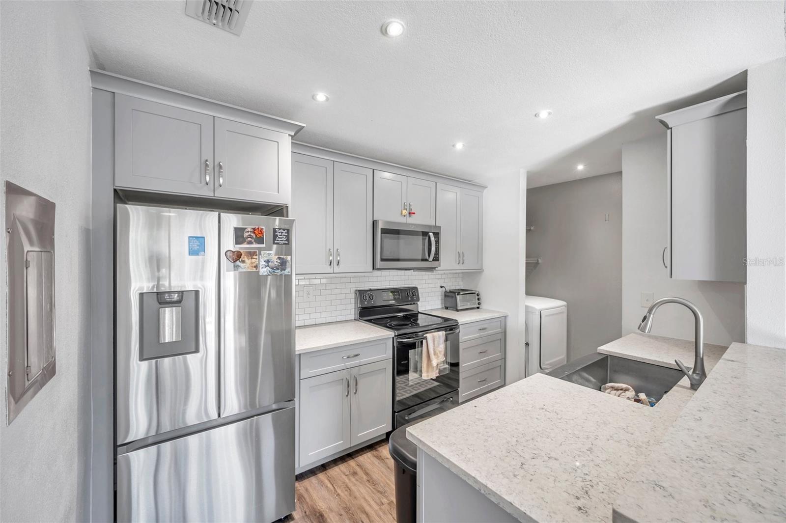 2937 BOUGH AVE #D, CLEARWATER, FL — photo 16