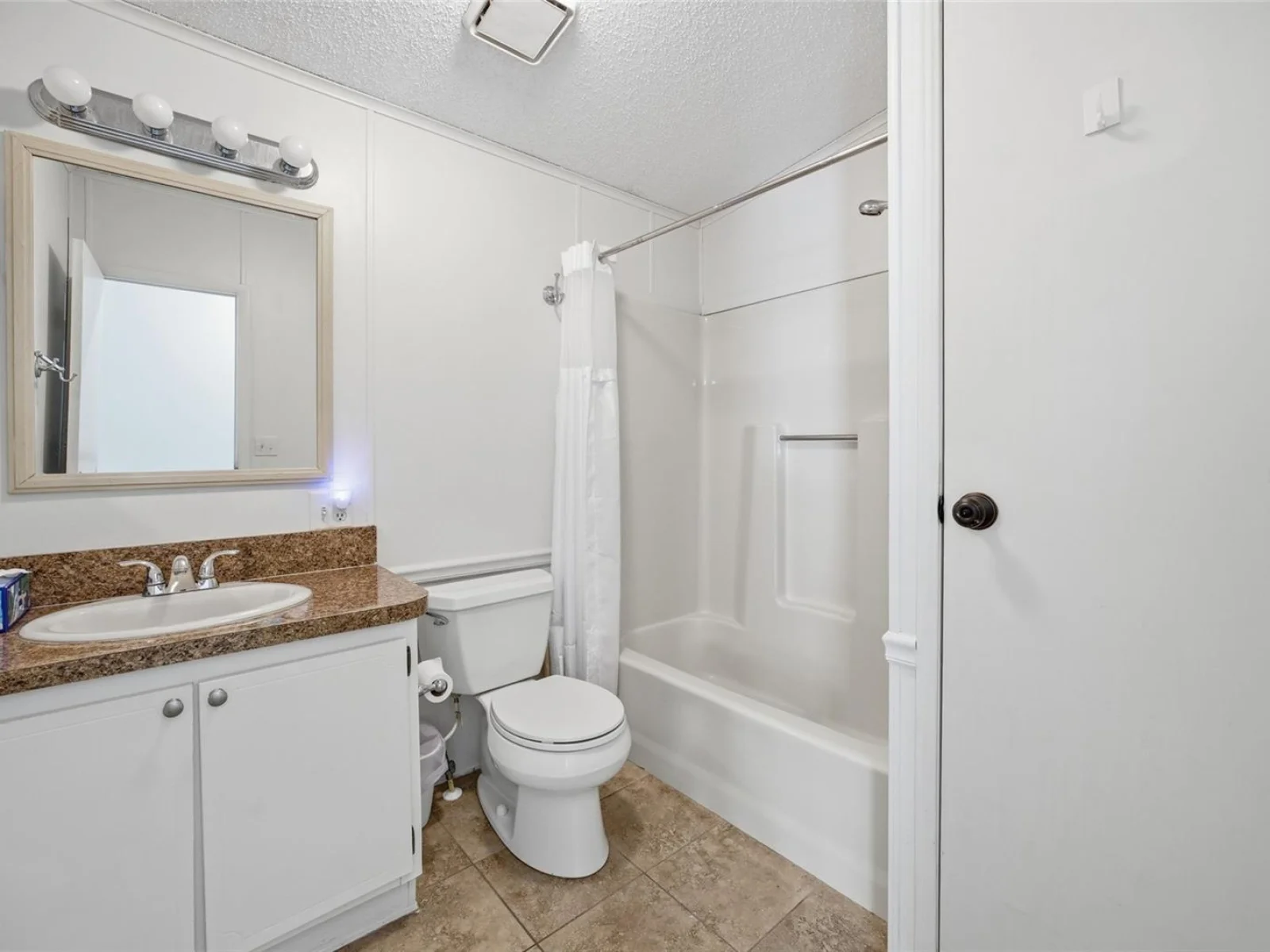 1609 MAGNOLIA AVE, THE VILLAGES, FL — photo 42