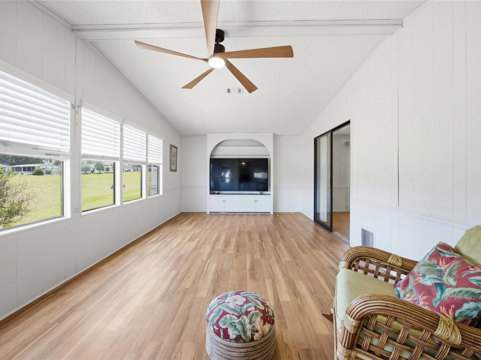 1609 MAGNOLIA AVE, THE VILLAGES, FL — photo 43