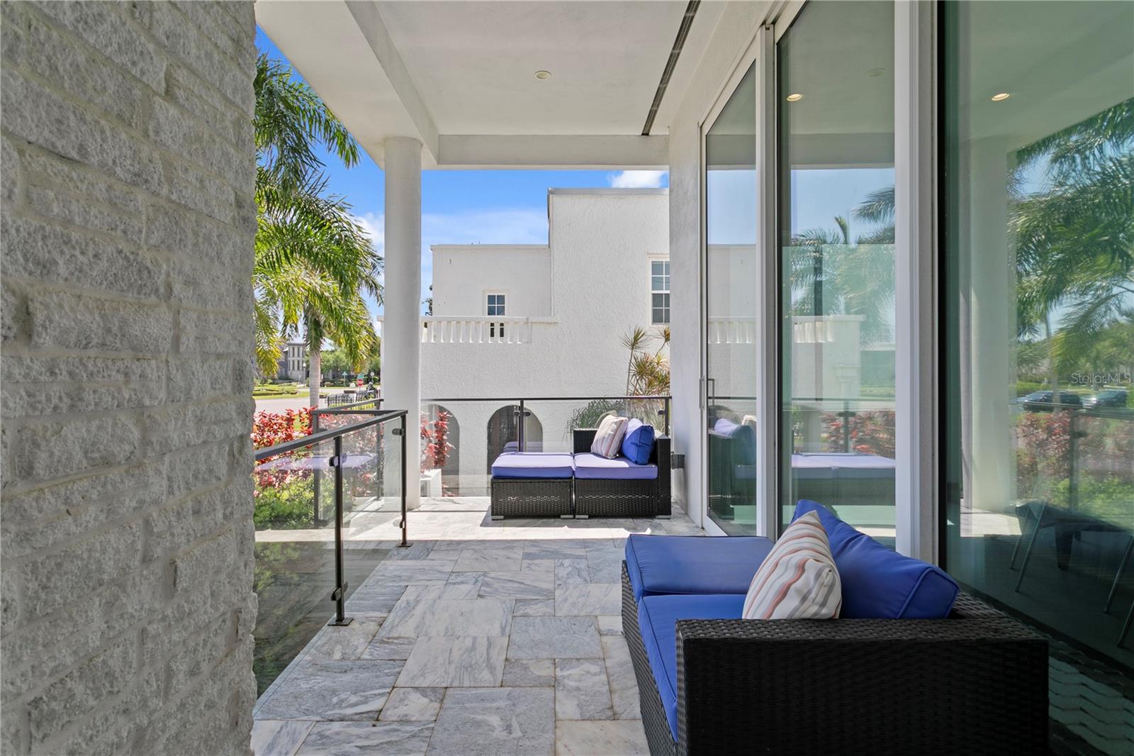 110 PALMERA BLVD NE, ST PETERSBURG, FL — photo 24
