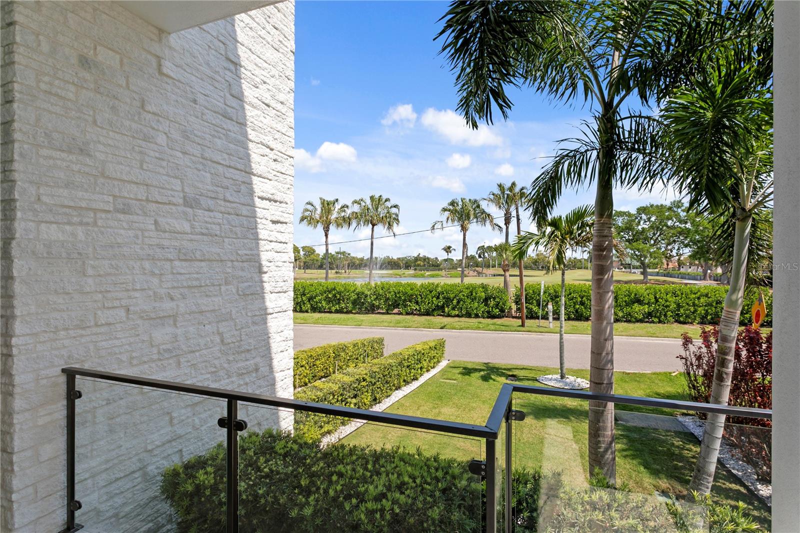 110 PALMERA BLVD NE, ST PETERSBURG, FL — photo 25