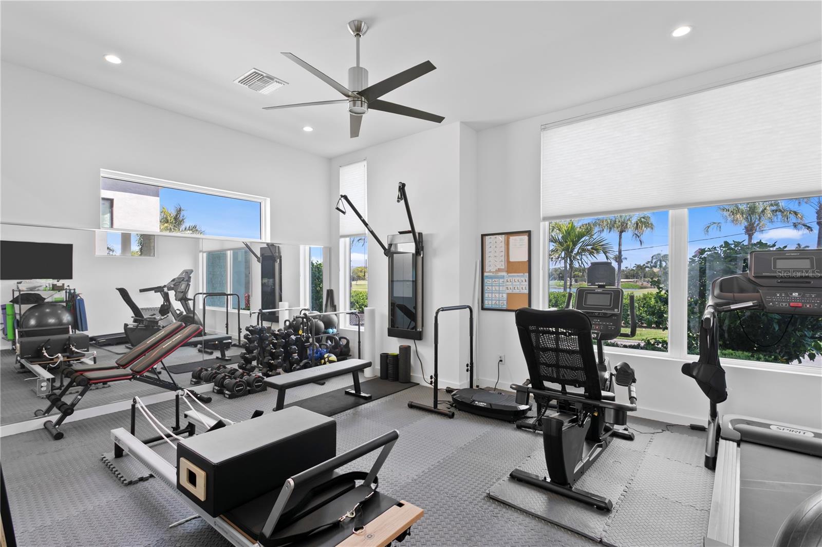 110 PALMERA BLVD NE, ST PETERSBURG, FL — photo 34