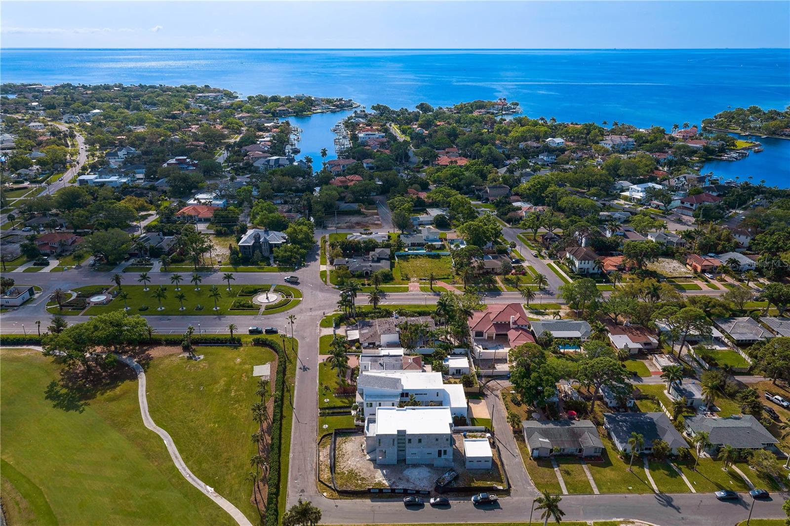 110 PALMERA BLVD NE, ST PETERSBURG, FL — photo 85