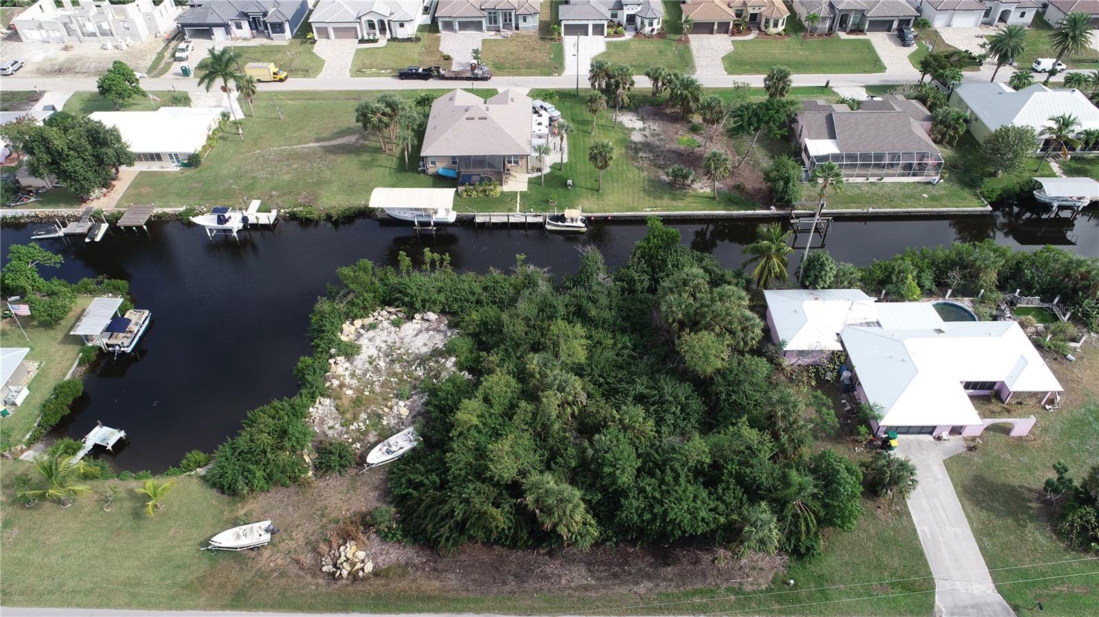 4114 PALM DR, PUNTA GORDA, FL