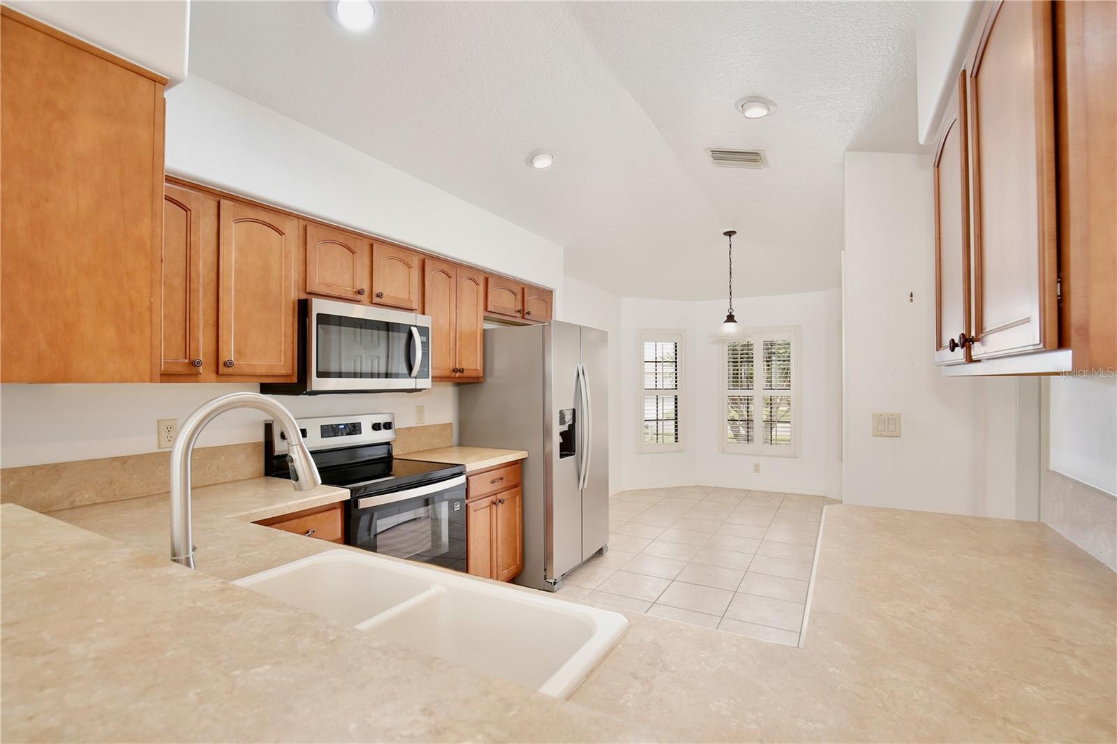 27210 STONEY BROOK DR, LEESBURG, FL — photo 11