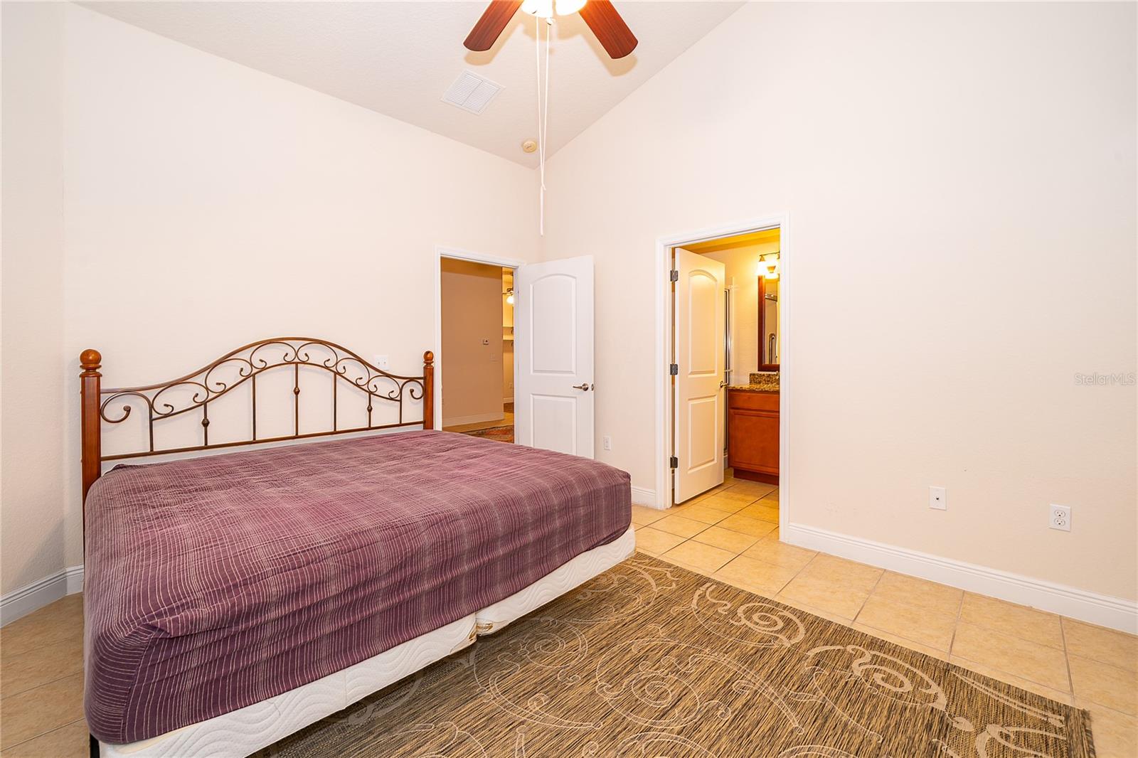 1075 DAVID WALKER DR #C-1, TAVARES, FL — photo 26