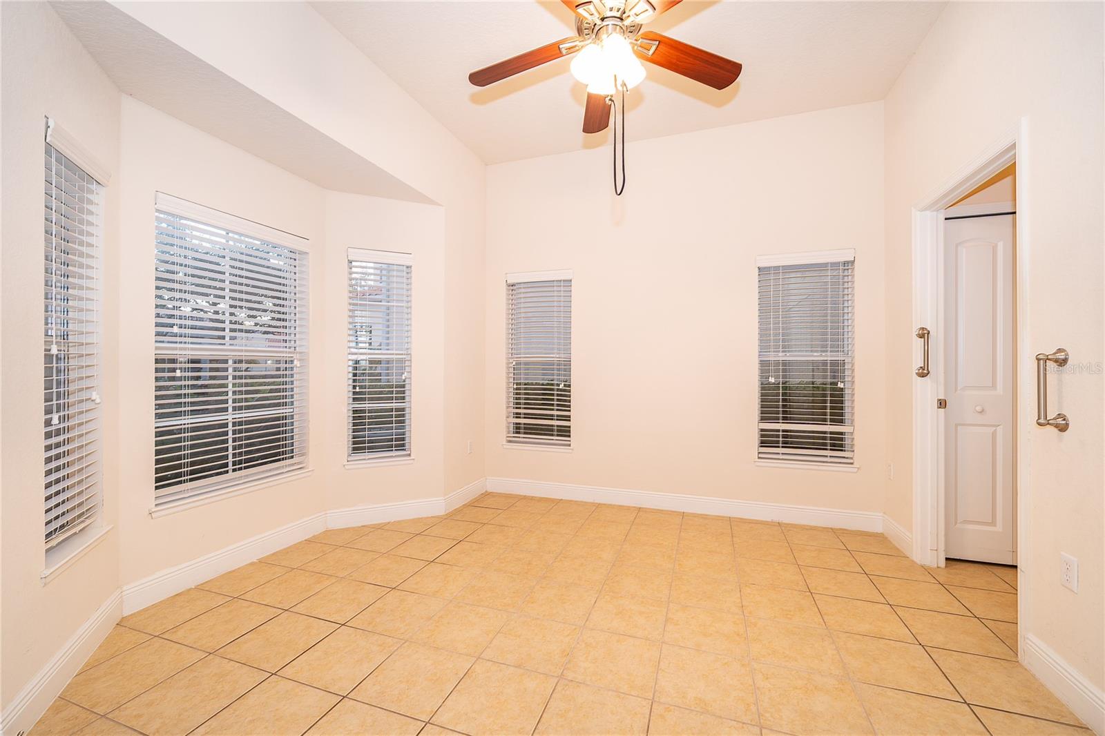 1075 DAVID WALKER DR #C-1, TAVARES, FL — photo 30