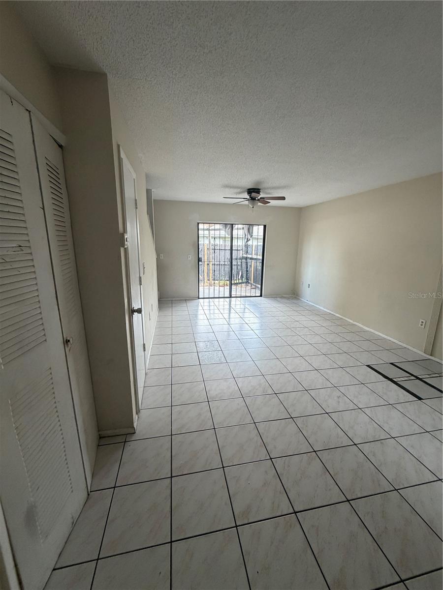5861 CURRY FORD RD #12, ORLANDO, FL — photo 2