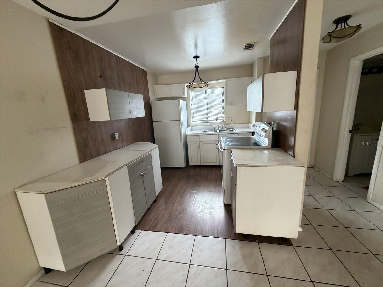 5861 CURRY FORD RD #12, ORLANDO, FL — photo 4