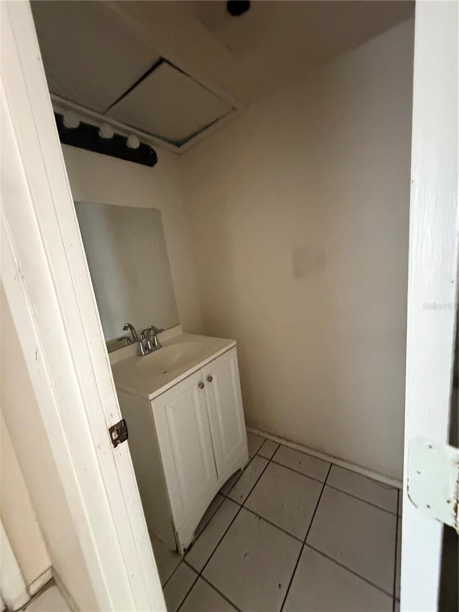 5861 CURRY FORD RD #12, ORLANDO, FL — photo 11