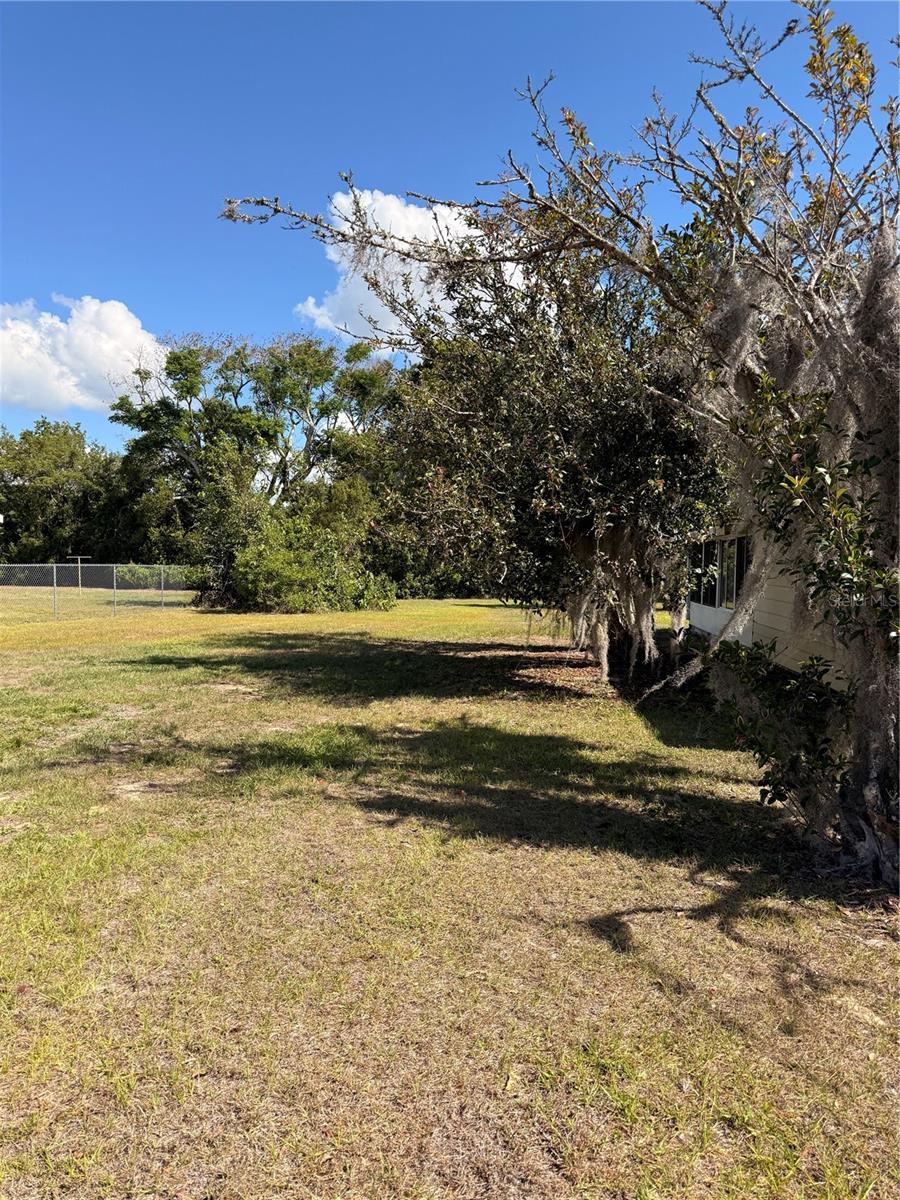11411 HUGGINS ST, LEESBURG, FL — photo 25