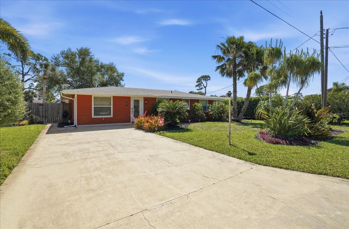 1129 RIVIERA ST, VENICE, FL — photo 2