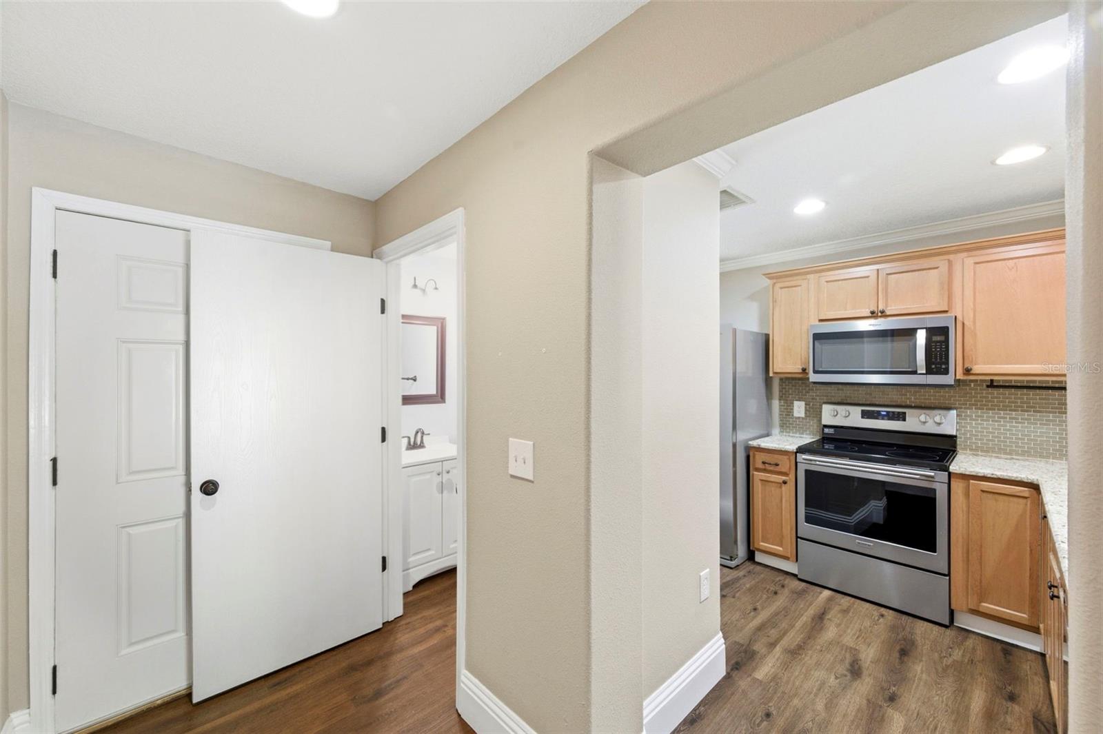 6811 DARTMOUTH HILL ST, RIVERVIEW, FL — photo 13
