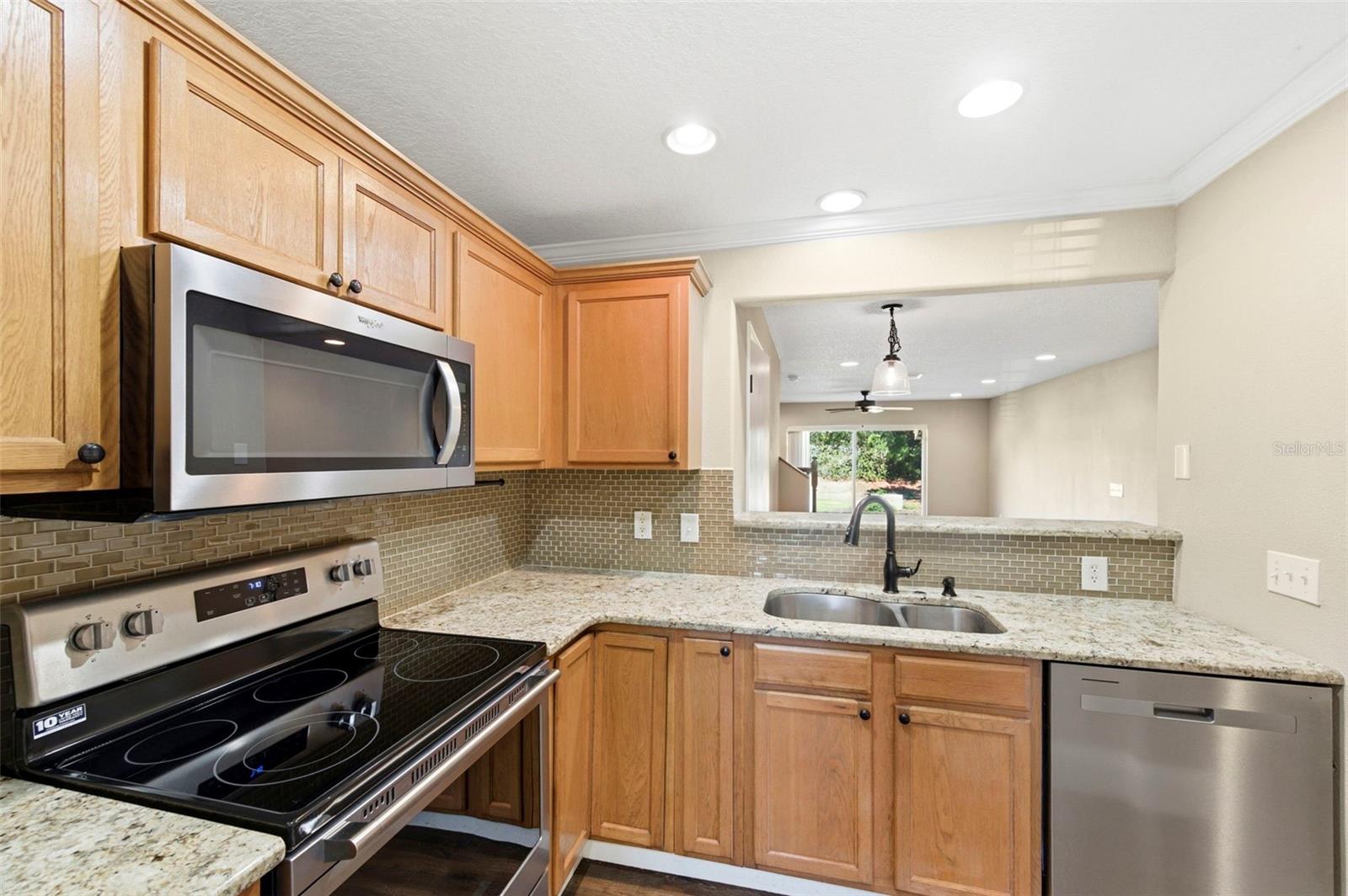6811 DARTMOUTH HILL ST, RIVERVIEW, FL — photo 16