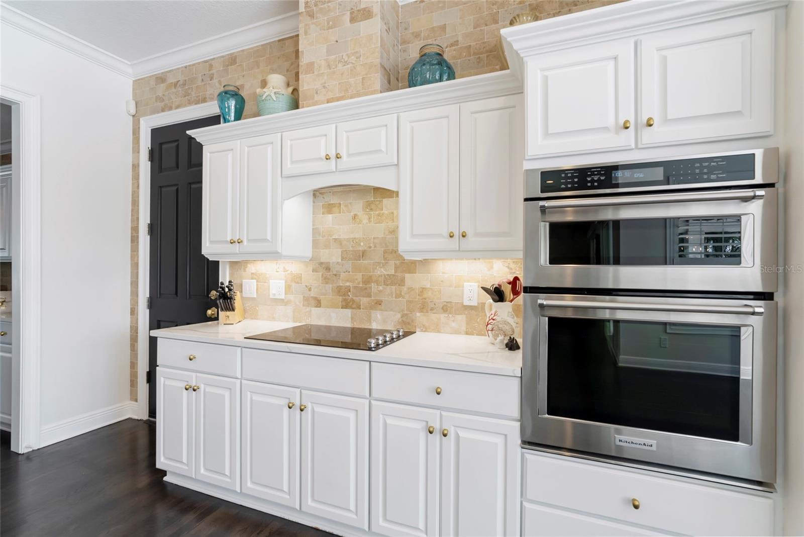 356 BELLEAIR DR NE, ST PETERSBURG, FL — photo 12