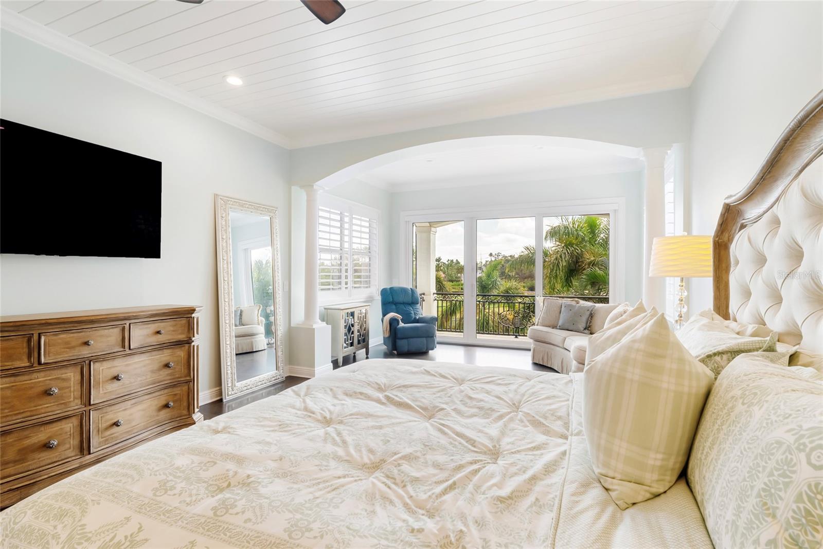 356 BELLEAIR DR NE, ST PETERSBURG, FL — photo 27